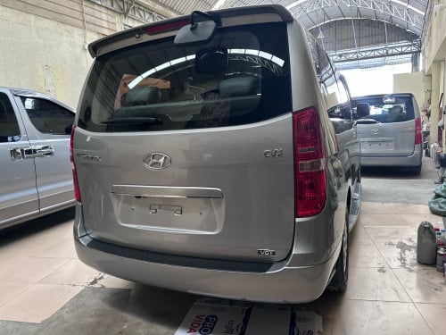 Hyundai starex 2014 16300$