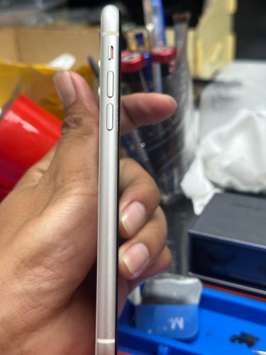 iPhone 11id ប្រើបាន