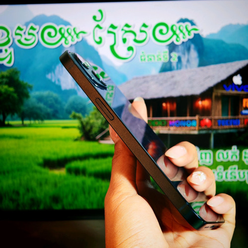 iPhone 13 ថ្ម100%/128G សំណុំស៊ីន(វ៉ៃដូរបាន)មានធានាច្បាស់លាស់ត្រឹមត្រូវ