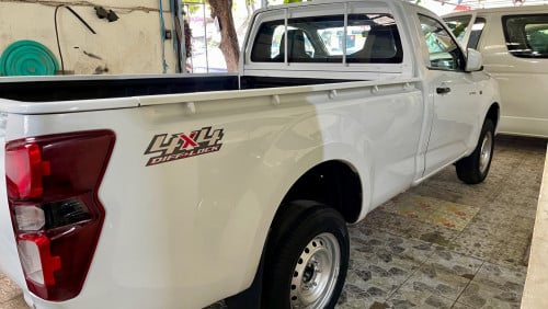 ISUZU D-MAX 2022 លេខដៃ (4x4) Urgent sale!!!
