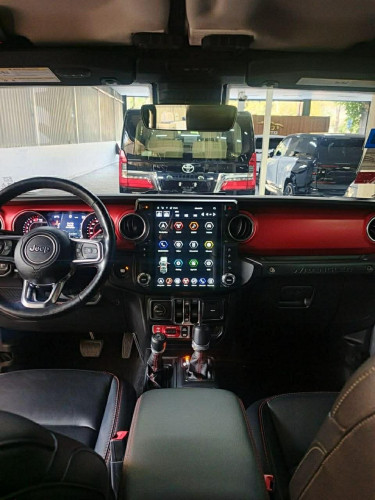 Jeep Rubicon 2021 ធានាឡានស្អាត លក់ក្នុងតម្លៃសាង មកមើលផ្ទាល់បាន ចរចារគ្នាបាន