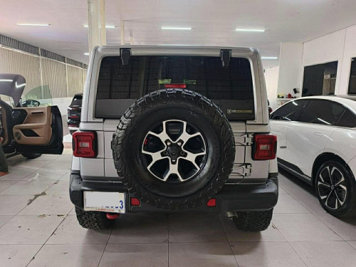 Jeep Rubicon 2021 ធានាឡានស្អាត លក់ក្នុងតម្លៃសាង មកមើលផ្ទាល់បាន ចរចារគ្នាបាន