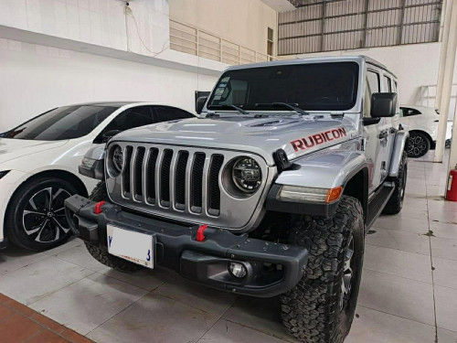 Jeep Rubicon 2021 ធានាឡានស្អាត លក់ក្នុងតម្លៃសាង មកមើលផ្ទាល់បាន ចរចារគ្នាបាន