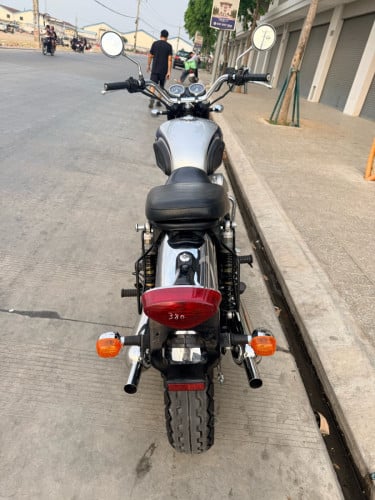Kawasaki W650 2010