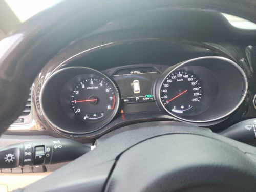 Kia Carnival 2020 (Full option) ម្ចាស់ដើមកាត់ឈ្មោះជូន