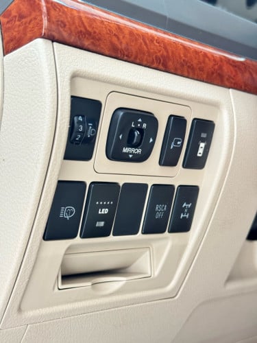 Land Cruiser 2015 full option