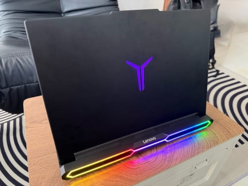 Lenovo legion Y9000P IAX10H  2025