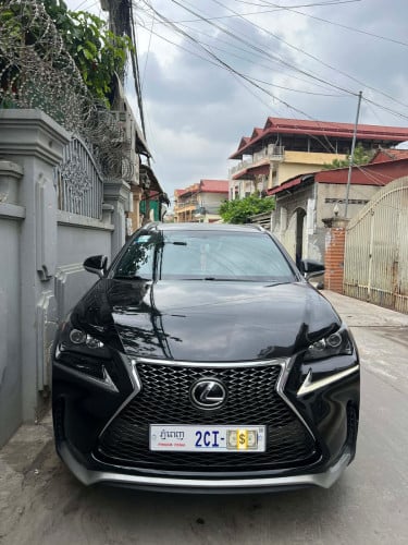 Luxes 200t 2015 Fsport ឡានម្ចាស់ផ្ទាល់ទេីបជិះចង់លក់( 30000$)