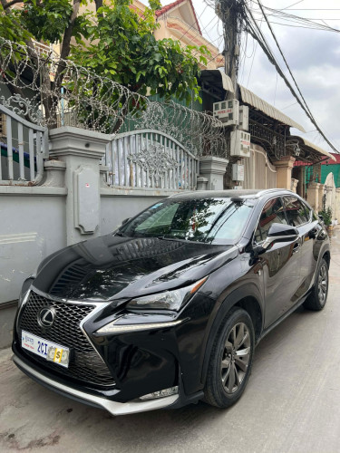 Luxes 200t 2015 Fsport ឡានម្ចាស់ផ្ទាល់ទេីបជិះចង់លក់( 30000$)