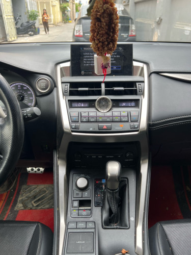 Luxes 200t 2015 Fsport ឡានម្ចាស់ផ្ទាល់ទេីបជិះចង់លក់( 30000$)