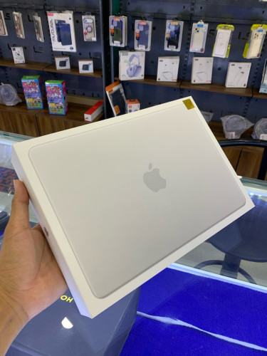 MacBook Neo ๐ป Silver 256GB new box