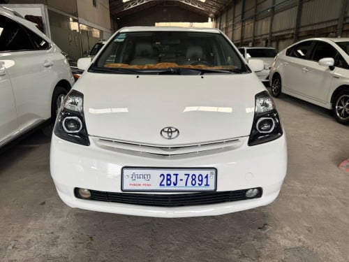 Prius 05 Half Full ពណ៌​ស​ ម្ចាស់ដេីម​ ថ្មីខ្លាំងណាស់​