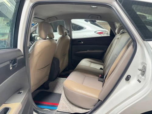Prius 05 Half Full ពណ៌​ស​ ម្ចាស់ដេីម​ ថ្មីខ្លាំងណាស់​