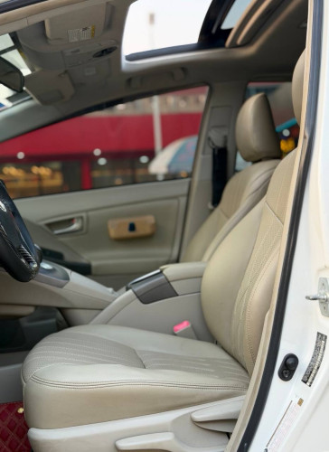 Prius 2012 opt Sola មានលុយ 6000$ ដកឡានបានភ្លាម