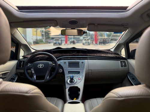 Prius 2012 opt Sola មានលុយ 6000$ ដកឡានបានភ្លាម