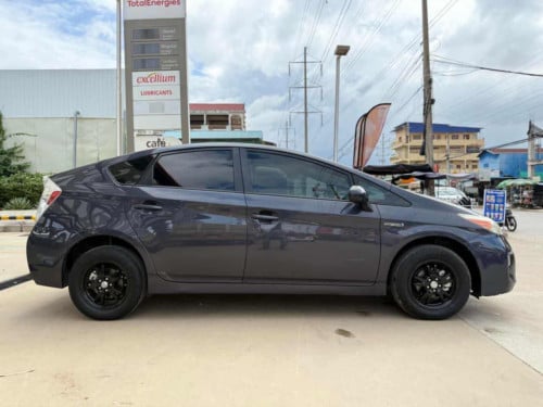 Prius 2013 Option3