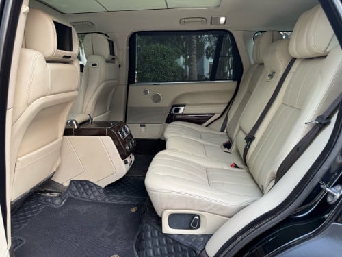 Range Rover Vogue LWB Autobiography(តួរវែង)