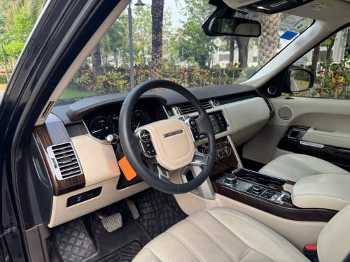 Range Rover Vogue LWB Autobiography(តួរវែង)