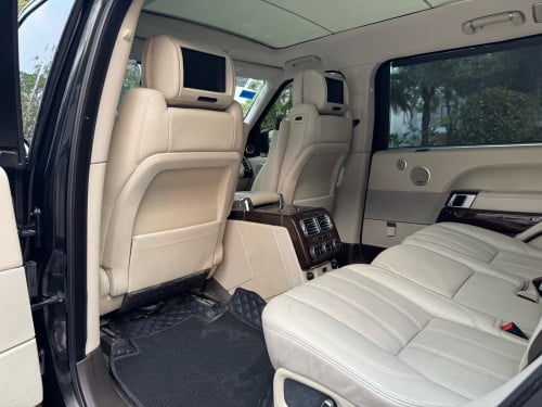 Range Rover Vogue LWB Autobiography(តួរវែង)