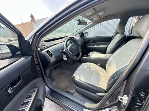 Toyota Prius 08 half option