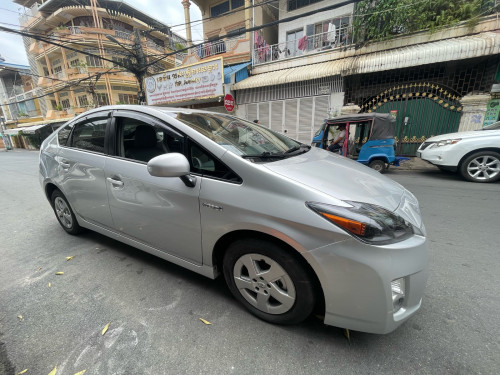 Toyota Prius 2011 option3 new tax paper