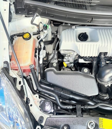 Toyota Prius 2014 ឡានស្អាត ឃ្មុំហ្ស៊ីន