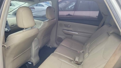 Toyota Prius V 2013 Option 5 Full Advanced Technology