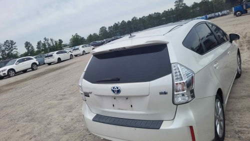 Toyota Prius V 2013 Option 5 Full Advanced Technology