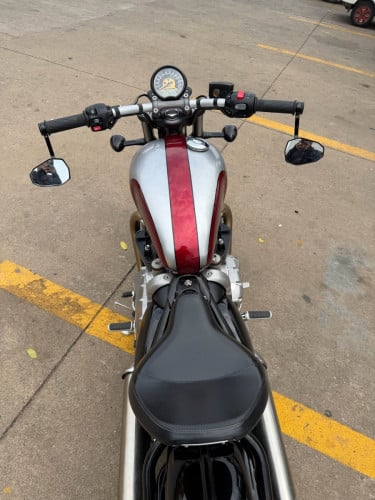 Triumph bobber 1200cc