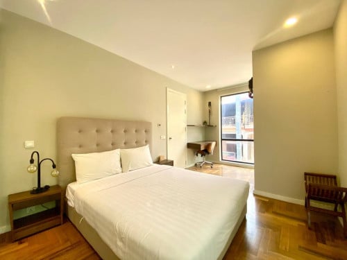 Western Style Condo for Sale near BKK1