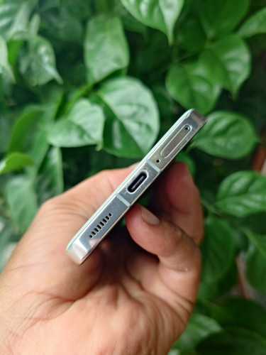 Xiaomi 13 8g/256g_CH(វៃដូរបាន)👉$185