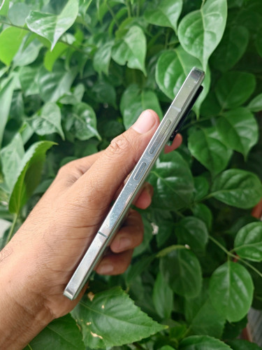 Xiaomi 13 8g/256g_CH(វៃដូរបាន)👉$185