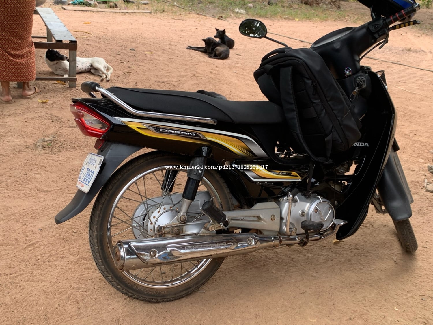 លក់ ម៉ូតូ Honda dream ឆ្នាំ2018 សានំសុីន ទឹកថ្នាំសុីនមួយជុំ ម្ចាស់ដើមទី1