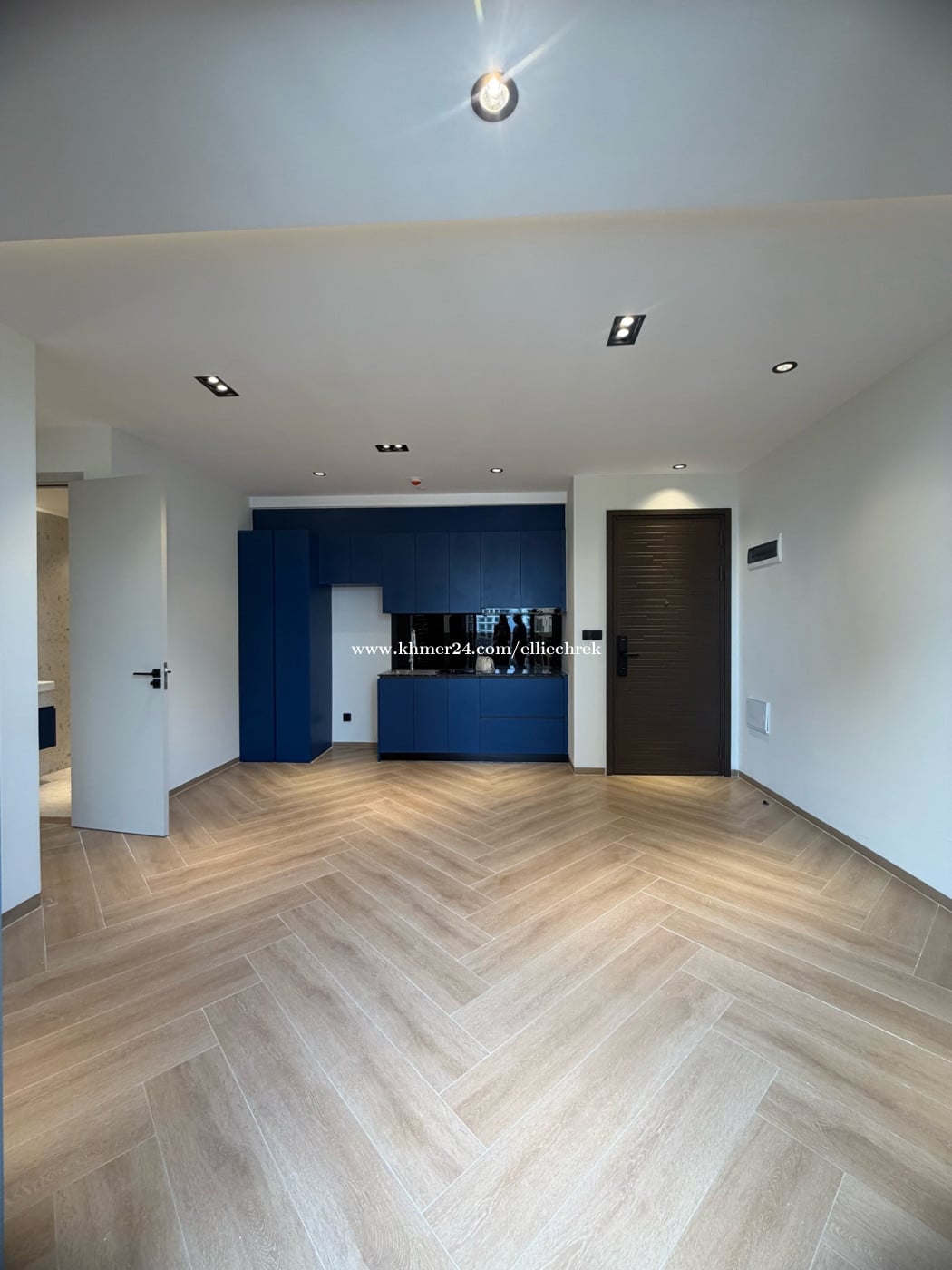 Condo2bed good price