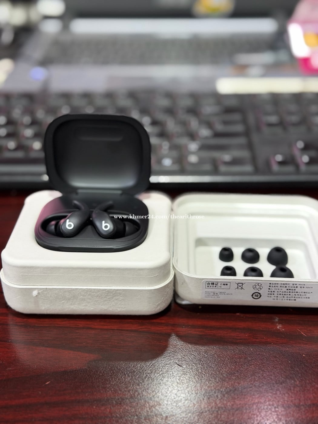 Powerbeats Fit Black 99%