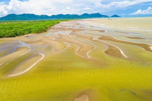 ដីលក់ជាប់គម្រោងសមុទ្រកោងកាង ខេត្តកែប
