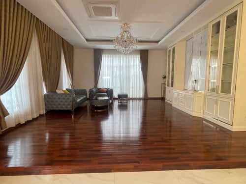 វីឡាព្រីន សម្រាប់លក់នៅក្នុងបុរីប៉េងហួត  ដឹស្តាមេរ៉ាហ្គាដិន​ ផ្លូវ៥០ម​