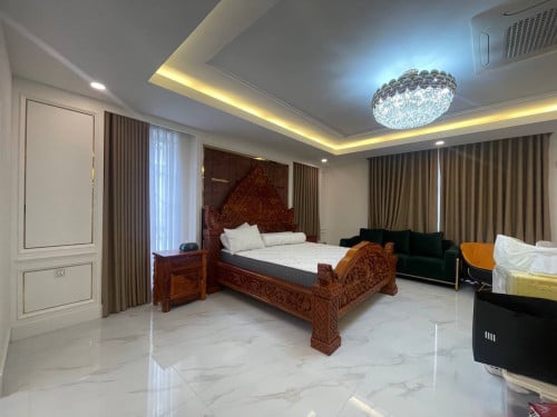 វីឡាព្រីន សម្រាប់លក់នៅក្នុងបុរីប៉េងហួត  ដឹស្តាមេរ៉ាហ្គាដិន​ ផ្លូវ៥០ម​