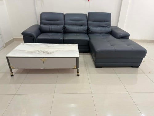 សាឡុងស្បែក