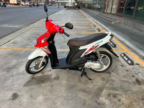 និចឆ្នាំ2021ឡើង2025ខ្ចីណាស់