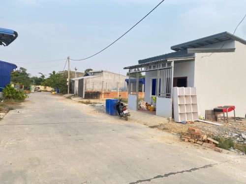 ដី​លក់​ខាត​ ម្ចាស់​ផ្ទាល់​ 4.9 x 17មែត្រ​ តំលៃ​អាច​ចរាចរ​គ្នា​បាន។https://t.me/Dalin_Shoe