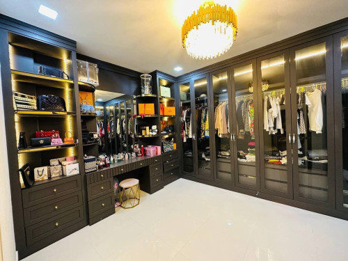 #forrent ๐LA villa in Borey Peng Huot, Boeung Snor for rent