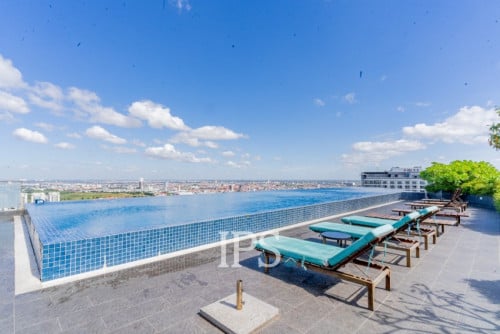 #FORSALE 🌇 Stylish 2-Bedroom Condo -📍Time Square 3, Phnom Penh