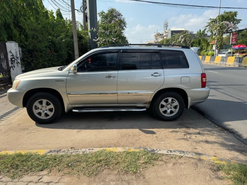 លក់HIGNLANDER ឆ្នាំ2003 V6 បុង1