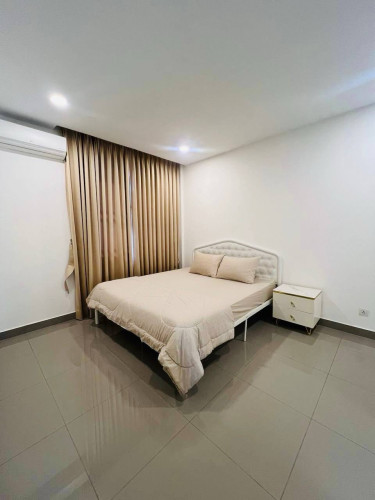 联排别墅 LA 出租 | Link Villa LA for Rent