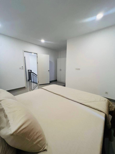 联排别墅 LA 出租 | Link Villa LA for Rent