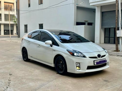 ឡានលក់ មួយទឹកតំលៃល្អ គុណភាពល្អ ឡានម្ចាស់ជិះផ្ទាល់ option 3 full