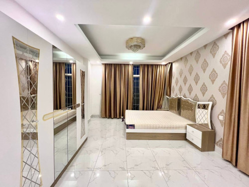 វីឡាឃ្វីនសម្រាប់ជួលនៅបុរីអរគីដេ ២០០៤ / Queen Villa For Rent At Borey Orkide 2004