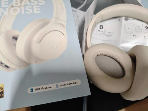 កាស bluetooth soundcore Q20i