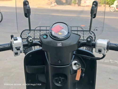 ជប៉ុន🎌Honda Benly Pro ABS ESP Fi 50cc ថ្មីខ្លាំង ១ទឹក🎌 ក្រដាស់ពន្ធ